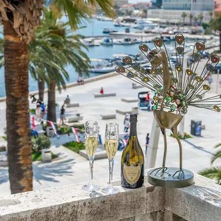 Grand Promenade - Tale Of The Sea Apartment Split