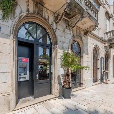 Grand Promenade - Tale Of The Sea Apartment Split